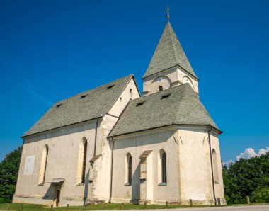 Parlak Mavi Gök Altında St Roch Kilisesi, Smarje pri Jelsah, Slovenya, 21 Haziran 2019