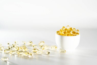 Besin takviyesi, balık yağı, D vitamini, omega 3, omega 6, A vitamini, E vitamini, keten tohumu yağı..