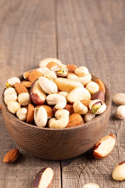 Sağlıklı karışık fındık. Badem, fındık, fındık, fıstık, fıstık, fıstık, Brezilya fıstığı.