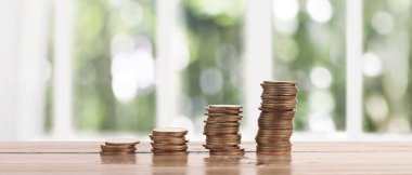 Ticari grafiği olan para yığını, mali yatırım kavramı