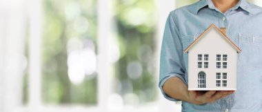 Ev Modeli Eldeki Konut