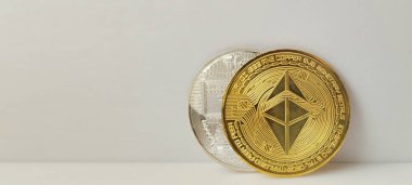 Dijital varlıkların görünümünde şifreli para birimlerine yatırım yapmak, asgari arka plan yakın plan görüntüsü