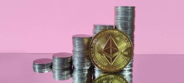 Ethereum kripto para birimi finansal büyüme stratejilerine yatırım çevrimiçi piyasa dijital varlıklar iş yakın-up zenginlik yönetimi