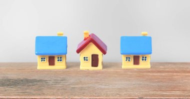 Burada Ev Modeli Küçük Boyut Konut Yapısı, Ev İş Konseptleri, İş Yaklaşımları ve Finans, Bankacılık ve Yatırım alanlarında Başarı