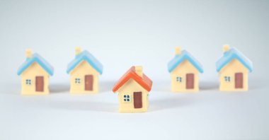 Burada Ev Modeli Küçük Boyut Konut Yapısı, Ev İş Konseptleri, İş Yaklaşımları ve Finans, Bankacılık ve Yatırım alanlarında Başarı