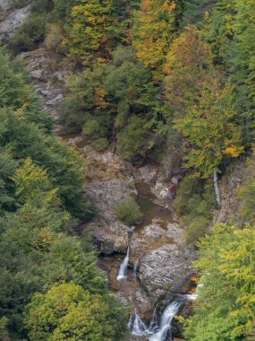 İspanya, Huesca 'daki Revilla bakış açısından Escuain geçidi.