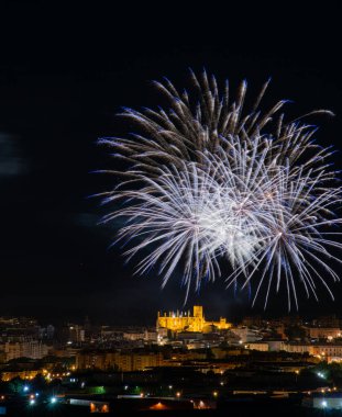 Gökyüzünde havai fişekler