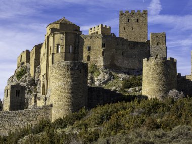 Loarre Castle Romanesque ortaçağ Roma savunma kalesi Huesca Aragon İspanya İspanya 'nın en iyi korunmuş ortaçağ kalelerinden biri