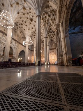 Barbastro Katedrali. SOMONTANO Katedrali 'nin Röportajcısı