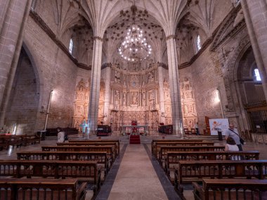 Barbastro Katedrali. SOMONTANO Katedrali 'nin Röportajcısı