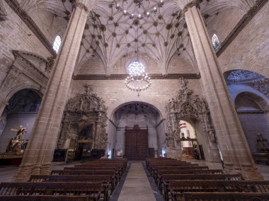 Barbastro Katedrali. SOMONTANO Katedrali 'nin Röportajcısı