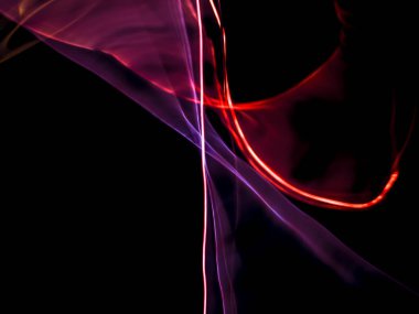 Karanlık arka planda renkli ışık izleri. Parlak renklerde dönen soyut ışık yolları. Işık resminin bulanık hareketinin ormanları. Geceleri bulanık ışıklar. Kasıtlı kamera hareketi, ICM sahnesi