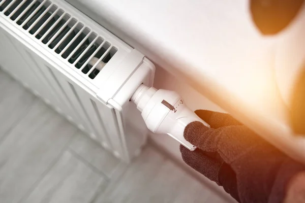 Verminderde Radiatorwarmte Energie Besparen Winter Concept Van Een Lijst Tips — Stockfoto