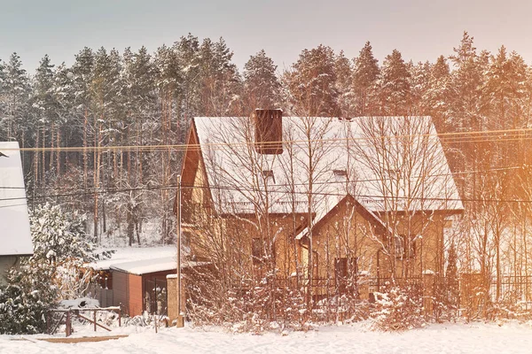 Casa Agricultura Durante Temporada Invierno Campo Rural Está Cubierto Nieve — Foto de Stock