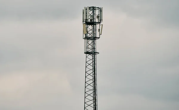 Een Mobiele Telefoon Lte Toren Met Een Lucht Achtergrond — Stockfoto