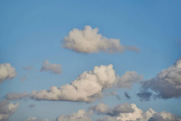 Fesselnd Verträumter Himmel Atemberaubendes Natürliches Hintergrundkonzept Schöne Wolken Mit Subtilem — Stockfoto