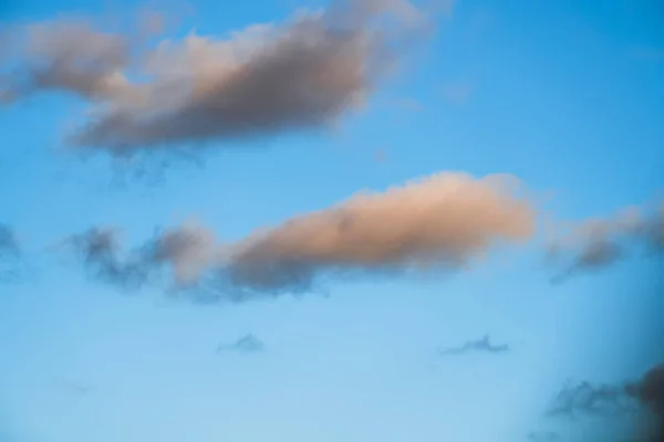 Fesselnd Verträumter Himmel Atemberaubendes Natürliches Hintergrundkonzept Schöne Wolken Mit Subtilem — Stockfoto
