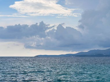 Tropikal Cennet 'te tatil. Romantik deniz sahili arka planı.
