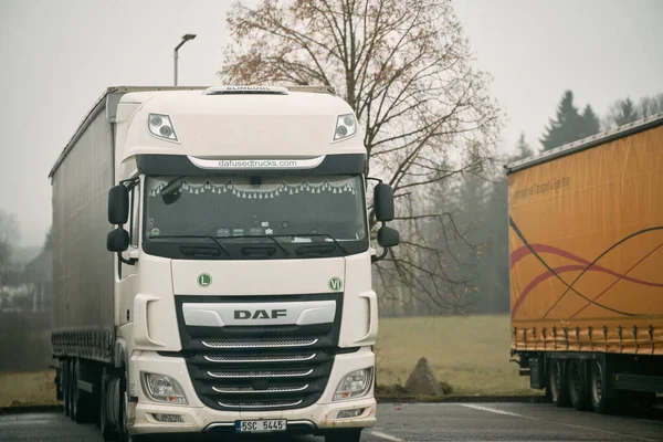 2023 Europa Duitsland Bestelwagen Europese Snelweg Semi Vrachtwagen Met Een — Stockfoto
