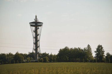 Kashubian Eye, Polonya 'nın Gniewino şehrinde 44 metre yüksekliğinde bir gözlem kulesidir. Gniewino 'daki izleme kulesi.