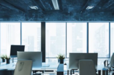 Güzel Işıklı Modern Ofis İçi. Binanın arka planındaki bulanık gri cam duvar.