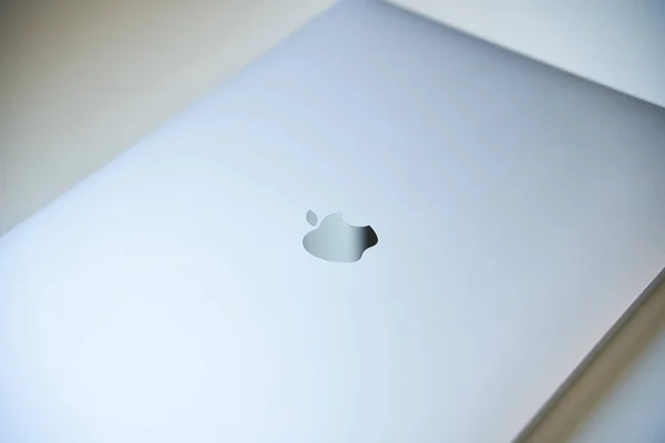 2023 Polen Europa Apple Macbook Pro16 Tums Macos Med Retina — Stockfoto