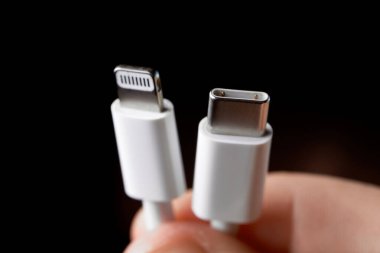 AB Uyumu: Smartphone Şarjı için USB-C Kablosu Akıllı telefonu şarj etmek için USB-C USB USB Tipi C USB port kablosu.