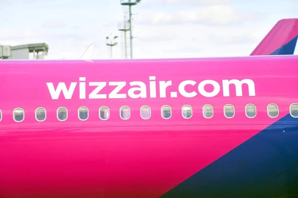 stock image Trondheim, Norway 20.09.2023 Passenger airplane of WizzAir airlines. Wizzair are Hungarian low cost airlines.