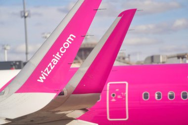 Avrupa, Norveç 20.09.2023 Wizzair logosu. Wizzair, Avrupa 'da faaliyet gösteren düşük maliyetli bir havayolu şirketi.