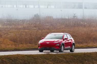 Gelecekçi Elektrikli Araba Yarın Daha Yeşile Doğru Sessizce Geziniyor