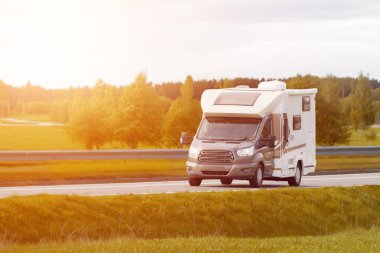 Yolculukta eğlence amaçlı Araç Motoru