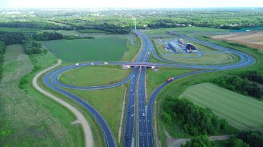 Avrupa kırsalında verimli otoyol bağlantısı