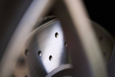 Araba fren diski dokusunu kapat