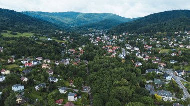Hills 'teki Bielsko-Biala Hava Panoraması