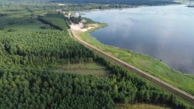 Sakin Göl 'le Doğa Sahnesi