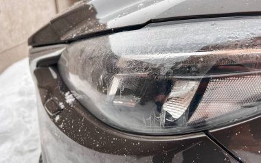 Arabanın farının içinde yoğunlaşma