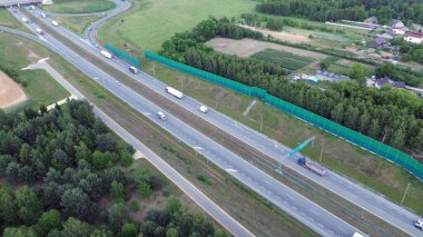 Ses Bariyeriyle Otoyolun Hava Görüntüsü