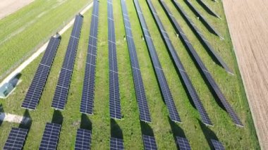 Güneş enerjisi santralinden yeşil enerji