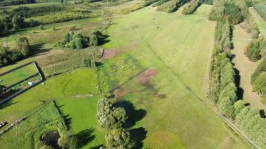 Akan nehir Polonya 'da tarla tahribatına yol açıyor
