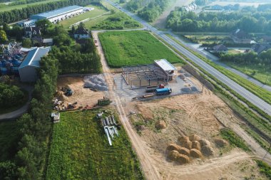 Ağır Ekipman Yıkım Binası, Yıkım Oluşturuluyor