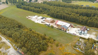 Çiftlik depolama tesisinin hava görüntüsü