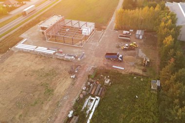 Şafakta makineli sanayi bölgesi