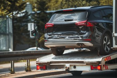 Kentteki yol yardımı çekici araç