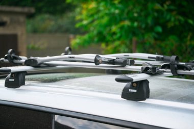 Thule Wingbar Evo 'nun çatısı Avrupa, Polonya 06.08.2024