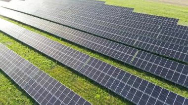 Güneş Panellerinin Detaylı İncelemesi: AB 'de Yenilenebilir Enerji İçin Çevre dostu Teknoloji