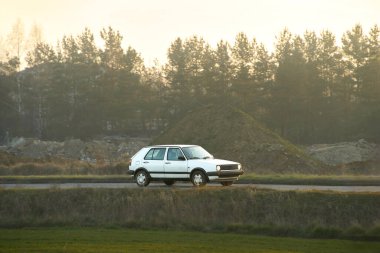 Kırsal alanda kullanılan klasik araba