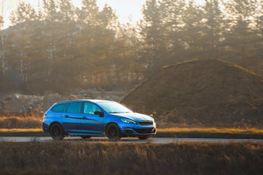 Taşra gezisinde steyşın araba