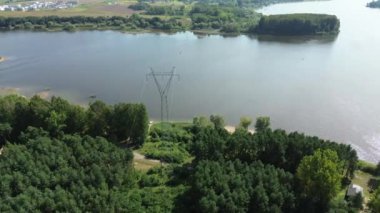 Huzurlu Orman Gölü yakınlarındaki aktarma kulesi