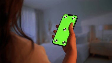 Çevrimiçi uygulamalar için dikey cep telefonu ekranı