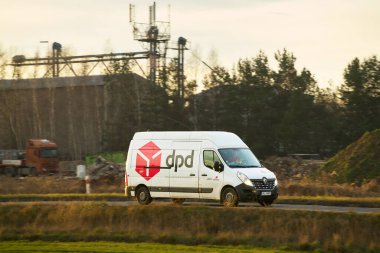 DPD, dağıtım aracını 02.01.2025 Polonya Avrupa rotasında markalaştırdı.